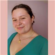 Je suis une étudiante en deuxième année de licence à l'université de Lille et je fais de le trompette depuis plus de 10 ans. Je suis disponible pour donner des cours de soutien ou pour faire de l'aide au devoir en mathématique basique, en anglais (j'ai un